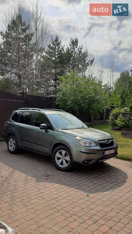 Внедорожник / Кроссовер Subaru Forester 2015 в 