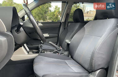 Внедорожник / Кроссовер Subaru Forester 2009 в 