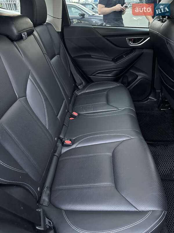 Внедорожник / Кроссовер Subaru Forester 2019 в Киеве
