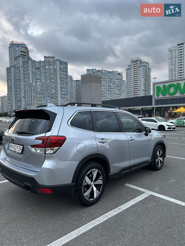 Внедорожник / Кроссовер Subaru Forester 2019 в Киеве