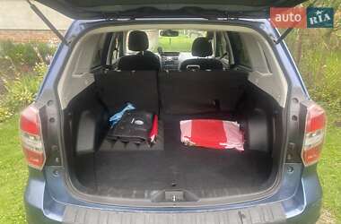 Внедорожник / Кроссовер Subaru Forester 2013 в 