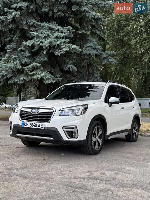 Внедорожник / Кроссовер Subaru Forester 2019 в Днепре