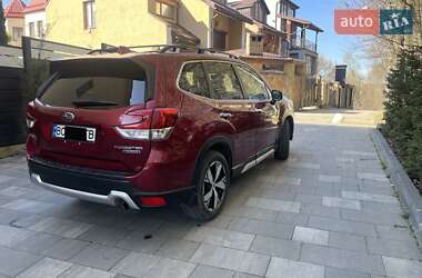 Внедорожник / Кроссовер Subaru Forester 2018 в 