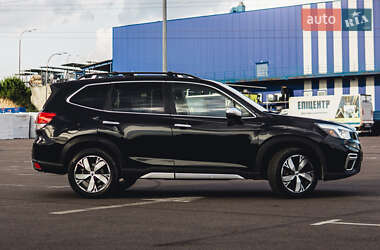 Внедорожник / Кроссовер Subaru Forester 2019 в 