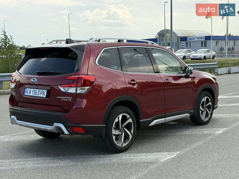 Внедорожник / Кроссовер Subaru Forester 2024 в Киеве