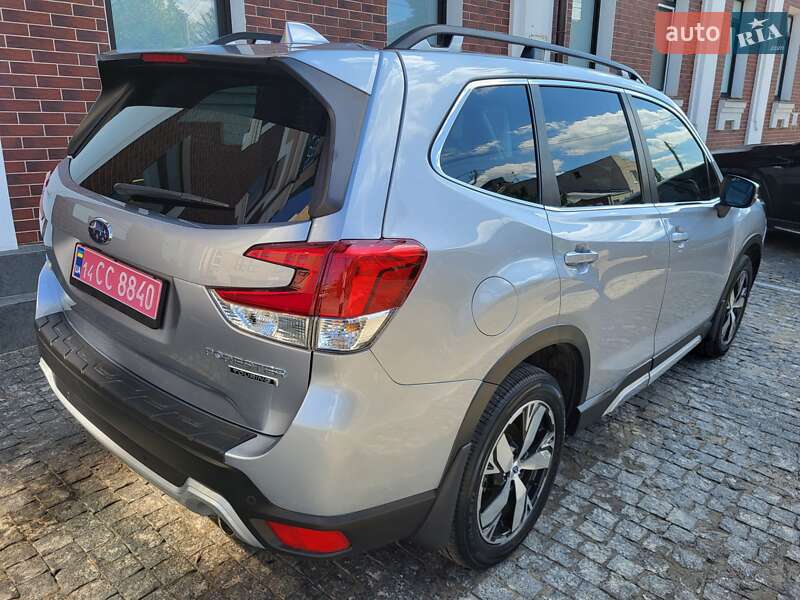 Внедорожник / Кроссовер Subaru Forester 2019 в Харькове