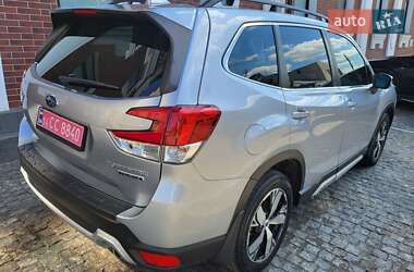 Позашляховик / Кросовер Subaru Forester 2019 в 