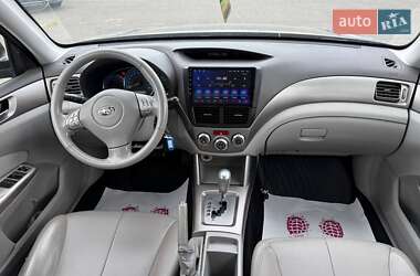 Внедорожник / Кроссовер Subaru Forester 2009 в 