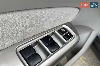 Внедорожник / Кроссовер Subaru Forester 2009 в 