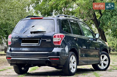 Внедорожник / Кроссовер Subaru Forester 2014 в 