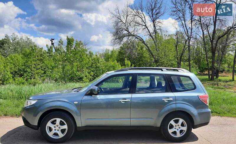 Внедорожник / Кроссовер Subaru Forester 2009 в Славянске