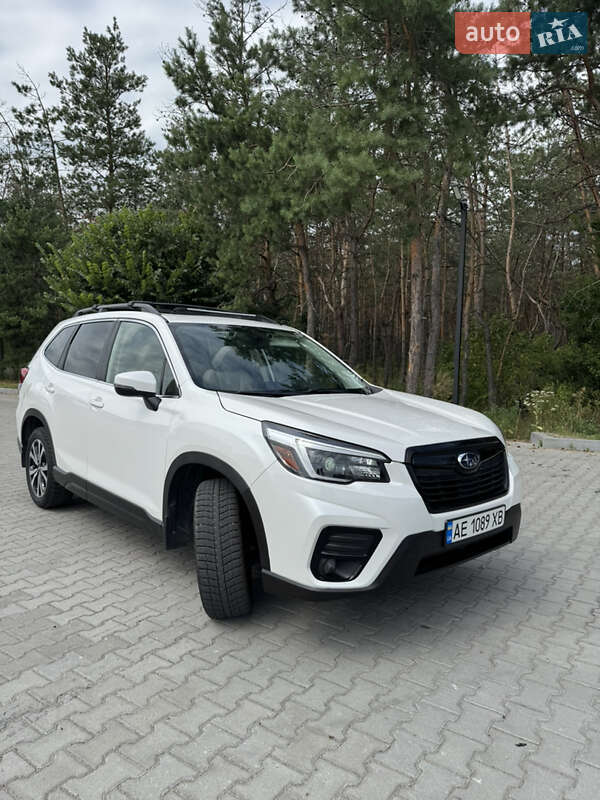 Позашляховик / Кросовер Subaru Forester 2021 в Дніпрі