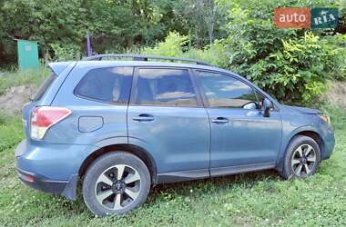 Внедорожник / Кроссовер Subaru Forester 2016 в Лубнах