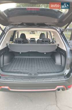Внедорожник / Кроссовер Subaru Forester 2021 в 