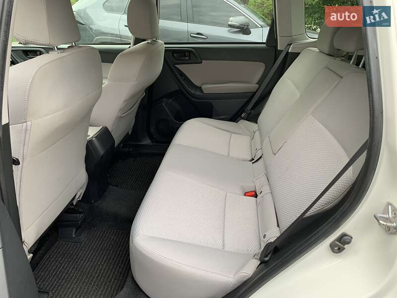 Внедорожник / Кроссовер Subaru Forester 2015 в Львове