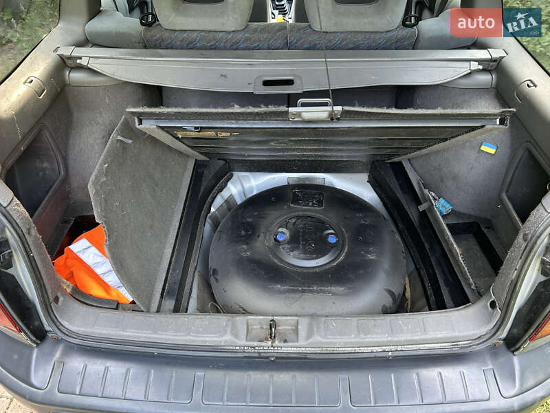 Внедорожник / Кроссовер Subaru Forester 1998 в Киеве