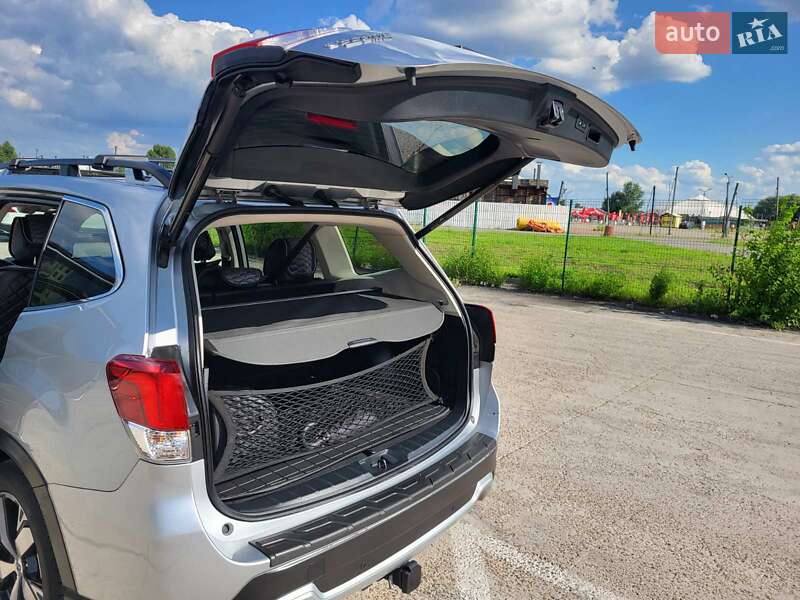 Позашляховик / Кросовер Subaru Forester 2018 в Києві фото 25 Позашляховик / Кросовер Subaru Forester 2018 в Києві