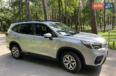 Позашляховик / Кросовер Subaru Forester 2020 в Києві