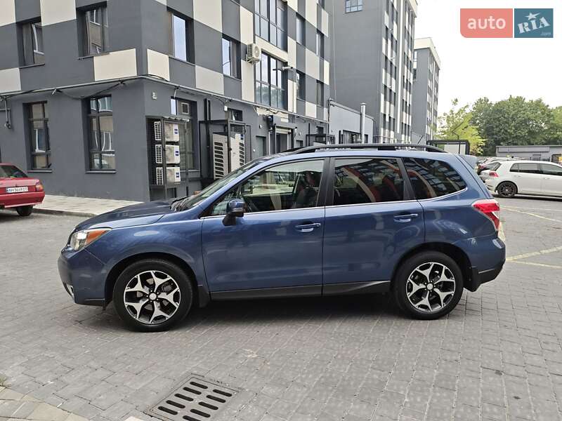 Внедорожник / Кроссовер Subaru Forester 2013 в Львове