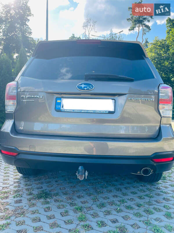 Внедорожник / Кроссовер Subaru Forester 2017 в Харькове