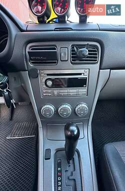 Внедорожник / Кроссовер Subaru Forester 2006 в 