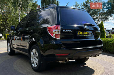 Внедорожник / Кроссовер Subaru Forester 2009 в 