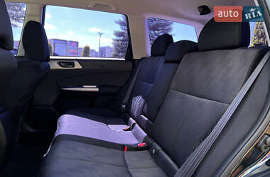 Внедорожник / Кроссовер Subaru Forester 2009 в 