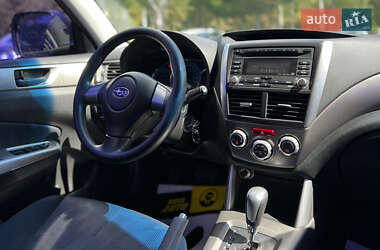 Внедорожник / Кроссовер Subaru Forester 2009 в 