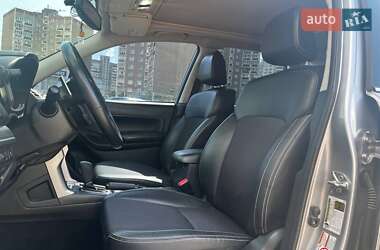 Внедорожник / Кроссовер Subaru Forester 2016 в 