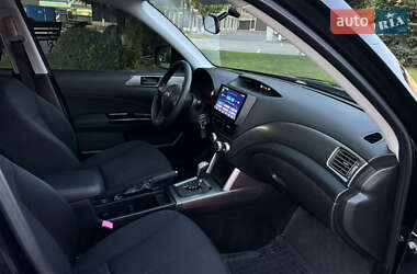 Внедорожник / Кроссовер Subaru Forester 2011 в 