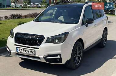 Внедорожник / Кроссовер Subaru Forester 2018 в 