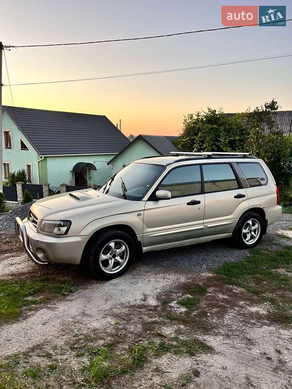 Внедорожник / Кроссовер Subaru Forester 2004 в 