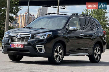 Внедорожник / Кроссовер Subaru Forester 2019 в 