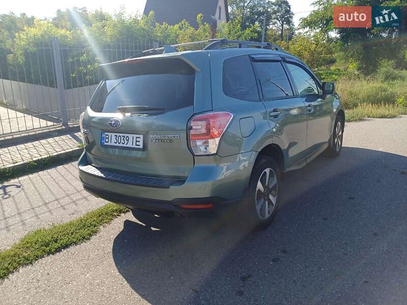Внедорожник / Кроссовер Subaru Forester 2017 в Кременчуге