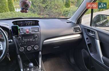 Внедорожник / Кроссовер Subaru Forester 2013 в 