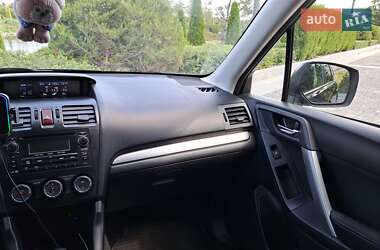 Внедорожник / Кроссовер Subaru Forester 2013 в 