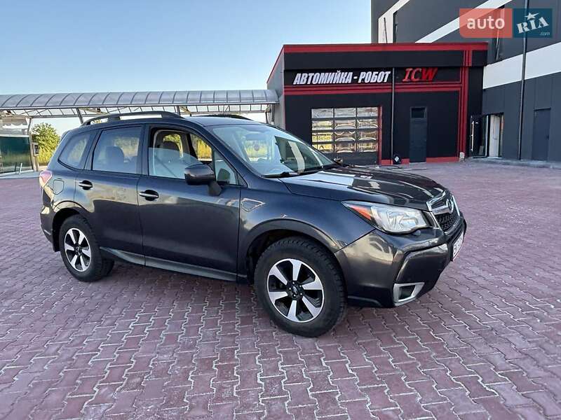 Позашляховик / Кросовер Subaru Forester 2016 в Рівному фото Позашляховик / Кросовер Subaru Forester 2016 в Рівному