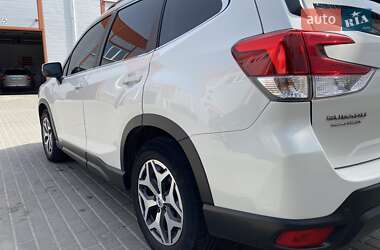 Внедорожник / Кроссовер Subaru Forester 2018 в 