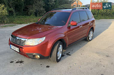 Внедорожник / Кроссовер Subaru Forester 2010 в Тысменице