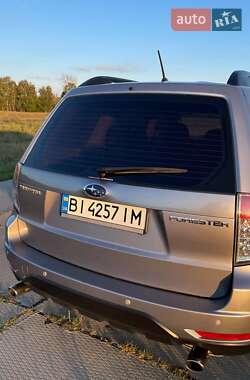 Внедорожник / Кроссовер Subaru Forester 2008 в 