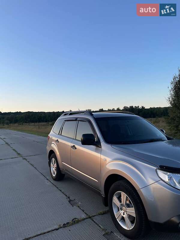 Внедорожник / Кроссовер Subaru Forester 2008 в Гадяче