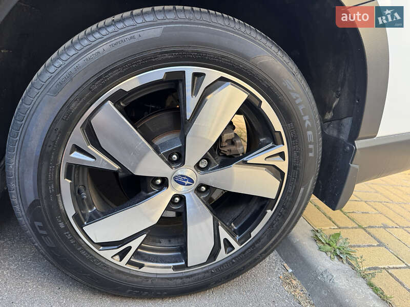 Позашляховик / Кросовер Subaru Forester 2020 в Києві