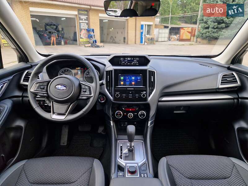 Внедорожник / Кроссовер Subaru Forester 2024 в Днепре