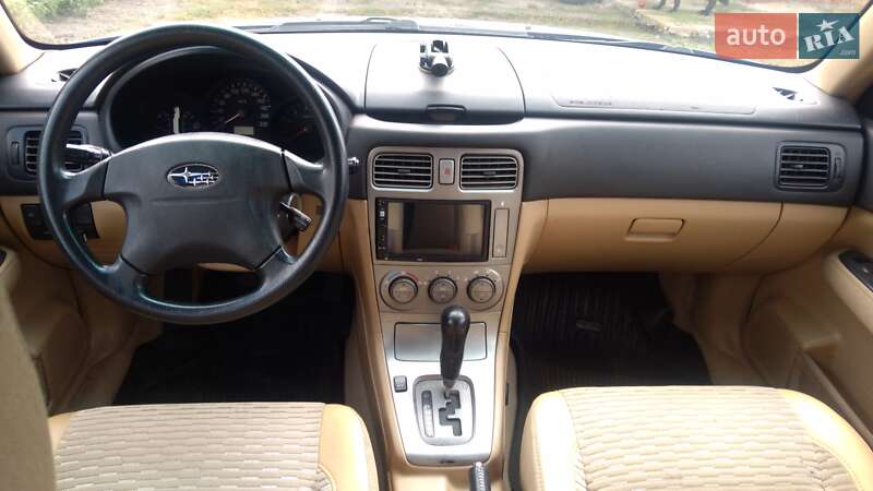 Позашляховик / Кросовер Subaru Forester 2004 в Києві