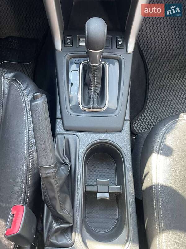 Позашляховик / Кросовер Subaru Forester 2015 в Умані