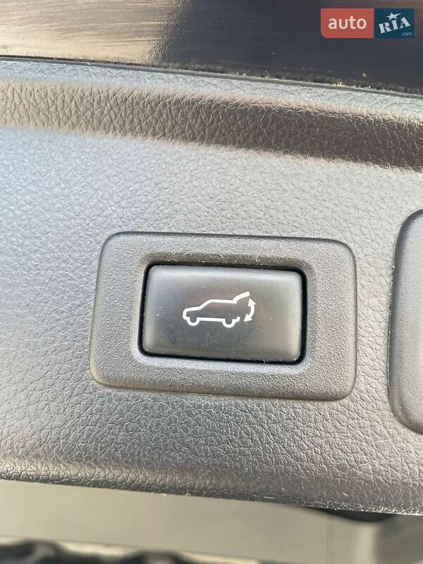 Позашляховик / Кросовер Subaru Forester 2015 в Умані