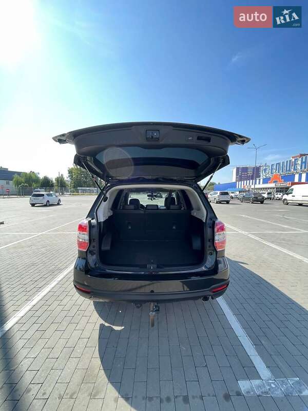 Позашляховик / Кросовер Subaru Forester 2015 в Умані