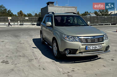 Внедорожник / Кроссовер Subaru Forester 2010 в 