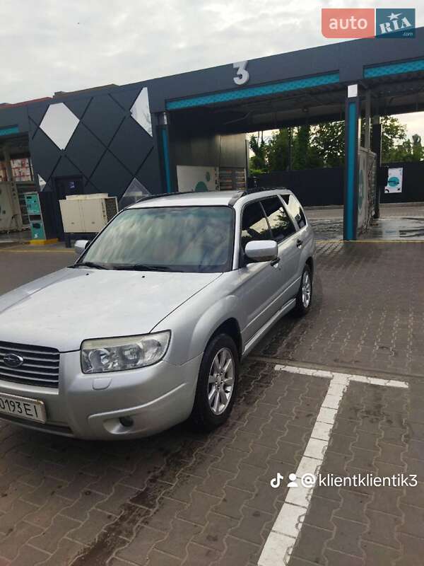 Внедорожник / Кроссовер Subaru Forester 2007 в 