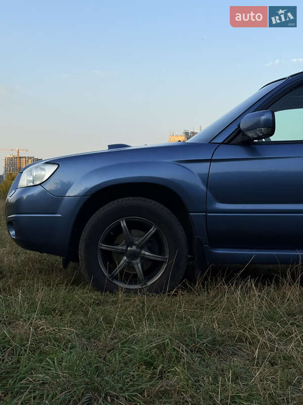 Позашляховик / Кросовер Subaru Forester 2007 в Києві